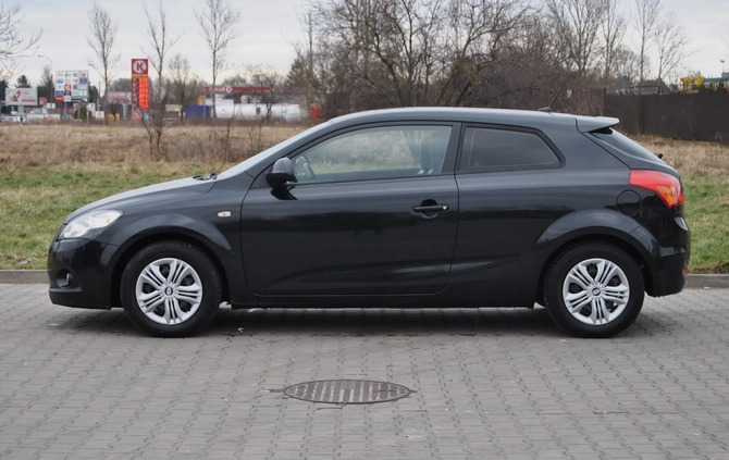 Kia Pro_cee'd cena 12900 przebieg: 213000, rok produkcji 2008 z Chojnice małe 172